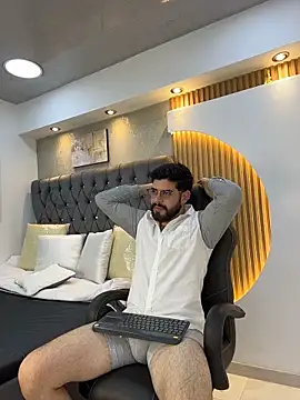 Snapshot of DomBoy_ chatting on May 23, 2026, 8:13 pm DomBoy online show from May 23, 2026, 8:13 pm