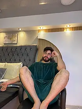 Snapshot of DomBoy_ chatting on May 26, 2026, 8:27 pm DomBoy online show from May 26, 2026, 8:27 pm