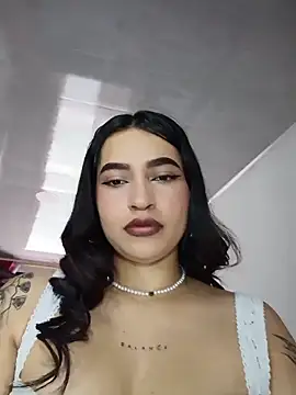 Snapshot of Sky__19 chatting on May 11, 2026, 8:06 pm Sky 19 online show from May 11, 2026, 8:06 pm