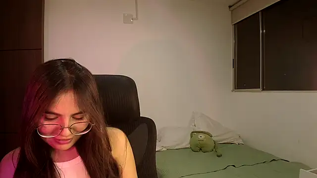 abbyyandmaxx online show from May 24, 2026, 1:10 am