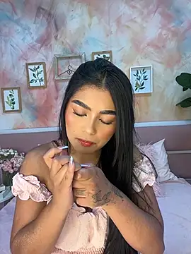 EvasBlazeXXX online show from May 20, 2026, 5:35 am