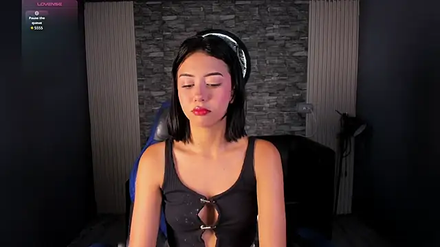 Snapshot of gemma_19_ chatting on May 20, 2026, 9:21 pm gemma 19 online show from May 20, 2026, 9:21 pm