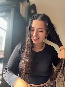 Alix Rousses20 online show from May 13, 2026, 4:04 pm