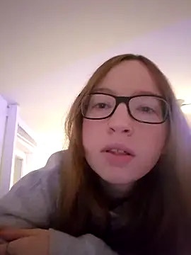 Freaky-Doll online show from May 11, 2026, 8:39 pm
