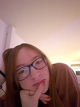 Freaky-Doll online show from May 14, 2026, 10:27 pm