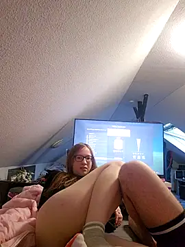Freaky-Doll online show from May 23, 2026, 7:18 pm