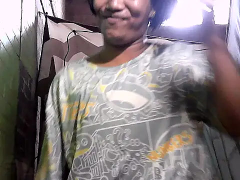 Snapshot of bj_l0ve chatting on May 16, 2026, 6:43 am bj l0ve online show from May 16, 2026, 6:43 am