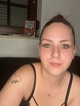 Snapshot of CuteBeaX chatting on July 11, 2026, 7:16 pm CuteBeaX online show from July 11, 2026, 7:16 pm