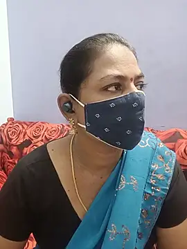 cathrine92 online show from July 22, 2026, 7:38 pm