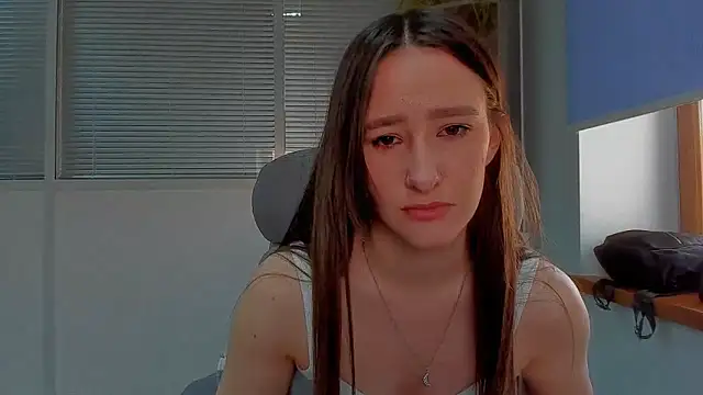 Snapshot of Olimia chatting on May 5, 2026, 8:55 am Olimia online show from May 5, 2026, 8:55 am