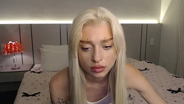 BlondyLi online show from May 16, 2026, 11:20 am