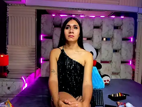 MahiaraHot online show from May 2, 2026, 2:00 pm
