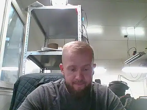 Snapshot of bardiauto chatting on July 8, 2026, 4:39 am bardiauto online show from July 8, 2026, 4:39 am