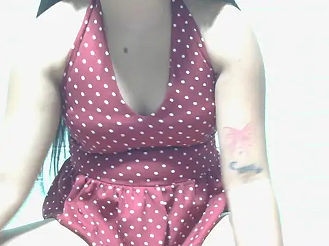 foxylady4u online show from June 5, 2026, 10:43 am