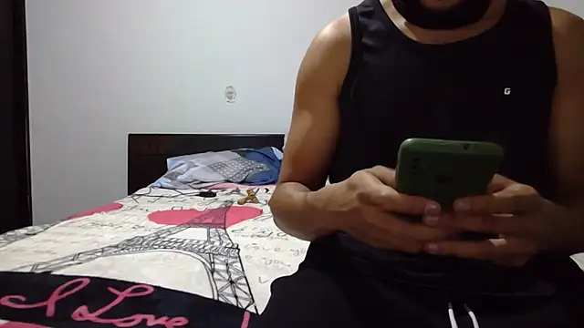 DuoCalienteshow69 online show from June 2, 2026, 2:41 pm