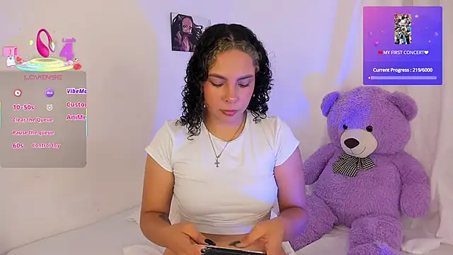 Violetta cam  online show from May 23, 2026, 2:28 am