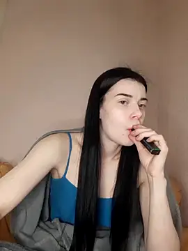 LunaAdika777 online show from May 5, 2026, 8:39 pm