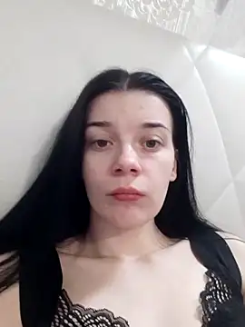 LunaAdika777 online show from May 13, 2026, 12:13 pm