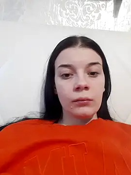 LunaAdika777 online show from May 28, 2026, 4:26 pm