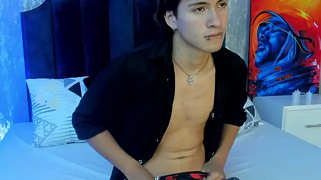 Snapshot of Liam_Grayson_ chatting on May 15, 2026, 10:50 pm Liam Grayson online show from May 15, 2026, 10:50 pm