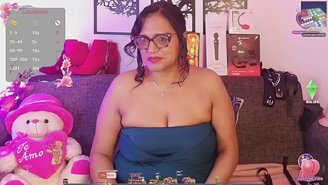 Angelabrowm online show from May 25, 2026, 1:44 am