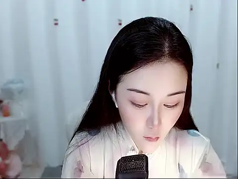 Amy-cnbaby online show from May 15, 2026, 1:12 am