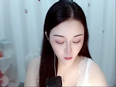 Amy-cnbaby online show from May 17, 2026, 1:36 am