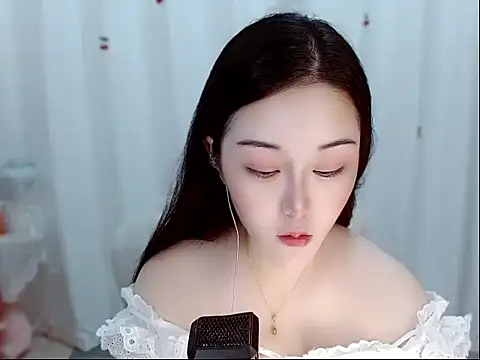 Amy-cnbaby online show from May 25, 2026, 1:22 am