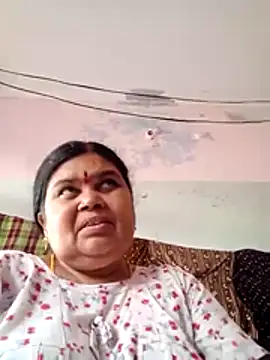Snapshot of dheepika11 chatting on May 16, 2026, 10:23 am dheepika11 online show from May 16, 2026, 10:23 am
