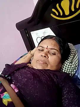 Snapshot of dheepika11 chatting on May 25, 2026, 4:51 am dheepika11 online show from May 25, 2026, 4:51 am