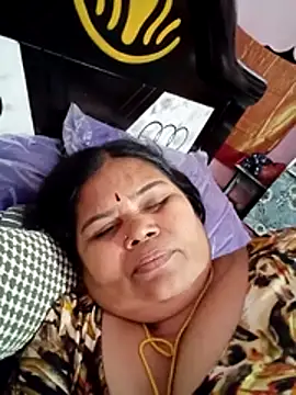 Snapshot of dheepika11 chatting on May 27, 2026, 9:06 am dheepika11 online show from May 27, 2026, 9:06 am