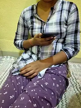 Seema yadav01 online show from May 26, 2026, 5:14 am