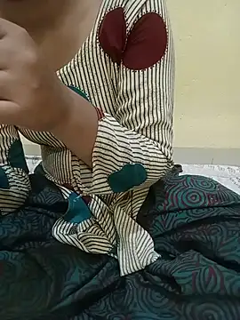 Seema yadav01 online show from May 27, 2026, 5:26 am
