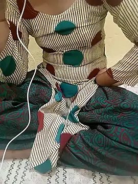 Seema yadav01 online show from May 31, 2026, 5:15 am
