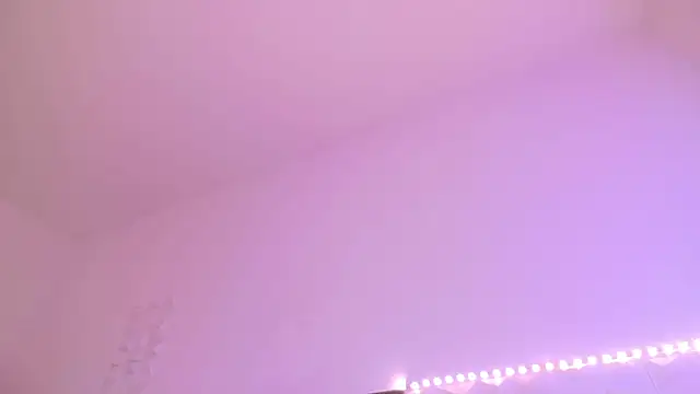 Isabell3 online show from July 7, 2026, 3:53 am