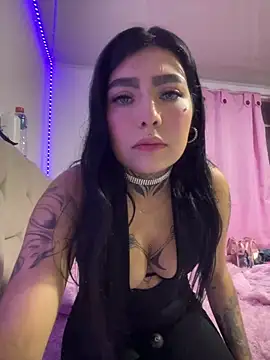 Snapshot of shanell_bdsm chatting on June 1, 2026, 2:57 am shanell bdsm online show from June 1, 2026, 2:57 am