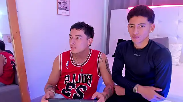Alejo-and-Thiago online show from May 14, 2026, 12:34 pm