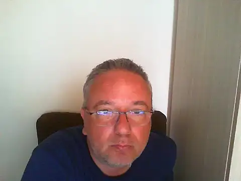 Snapshot of GeorgeCarlo chatting on May 14, 2026, 4:47 pm GeorgeCarlo online show from May 14, 2026, 4:47 pm