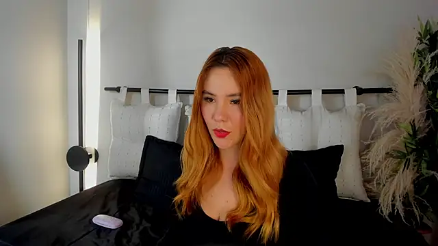 Snapshot of _zoe_3 chatting on May 9, 2026, 12:32 pm zoe 3 online show from May 9, 2026, 12:32 pm