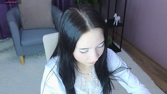 Snapshot of Rose_verby chatting on May 4, 2026, 5:47 am Rose verby online show from May 4, 2026, 5:47 am