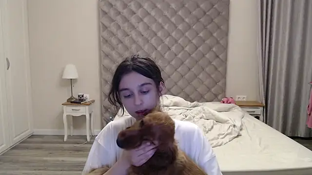 Snapshot of cute_lilia chatting on May 26, 2026, 7:43 pm cute lilia online show from May 26, 2026, 7:43 pm