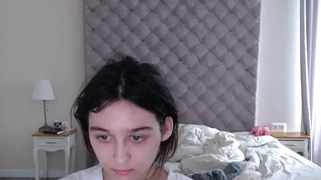 Snapshot of cute_lilia chatting on May 27, 2026, 8:44 am cute lilia online show from May 27, 2026, 8:44 am