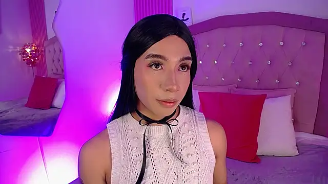 Snapshot of Khloe_Dangel chatting on May 8, 2026, 4:18 am Khloe Dangel online show from May 8, 2026, 4:18 am