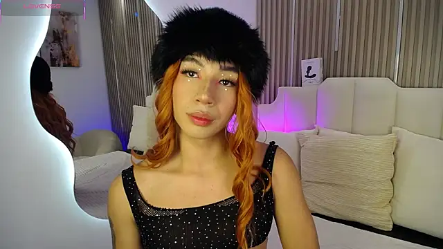 Snapshot of Khloe_Dangel chatting on May 15, 2026, 4:52 am Khloe Dangel online show from May 15, 2026, 4:52 am