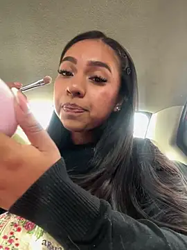 Snapshot of Dulcerouss__ chatting on May 31, 2026, 5:20 pm Dulcerouss online show from May 31, 2026, 5:20 pm
