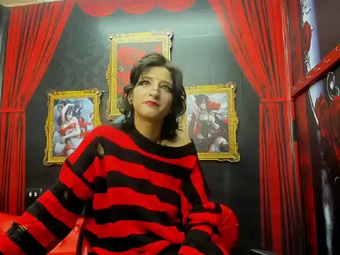 Snapshot of Evelin_Hellsing chatting on May 6, 2026, 6:57 pm Evelin Hellsing online show from May 6, 2026, 6:57 pm