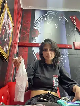 Evelin Hellsing online show from July 15, 2026, 1:00 am