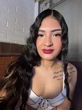 Snapshot of SabrinaX_X chatting on June 1, 2026, 2:13 am SabrinaX X online show from June 1, 2026, 2:13 am