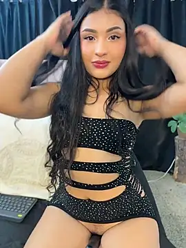 Snapshot of SabrinaX_X chatting on June 5, 2026, 9:42 pm SabrinaX X online show from June 5, 2026, 9:42 pm