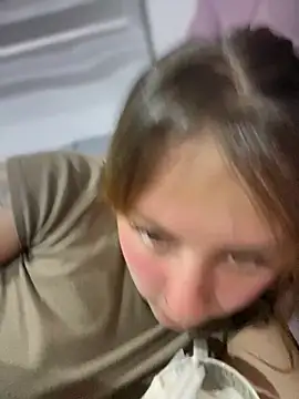 CharlotteUwU   online show from May 24, 2026, 1:43 am